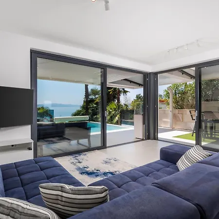 Beachfront Escape With Private Pool