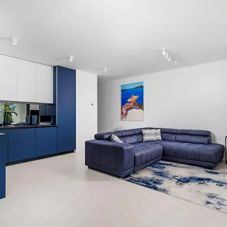 Apartament Beachfront Escape With Private Pool Opatija